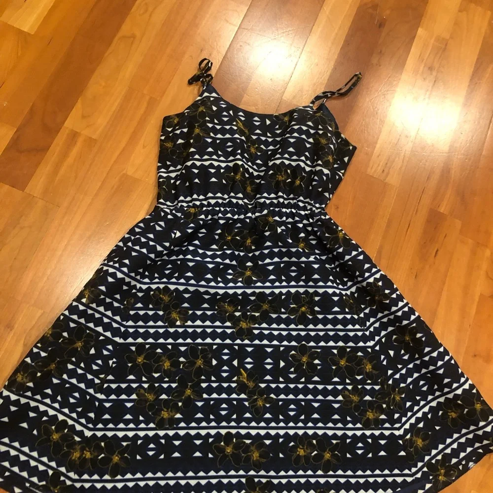 J Crew - Picture 3 of 3